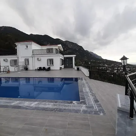 Australian In , Sleeps Up To 12 Persons , New To The Villa Lapithos (Northern Cyprus)